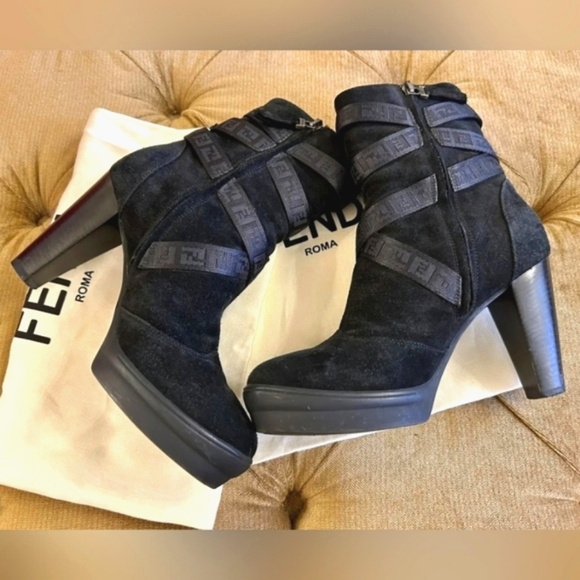 FENDI Brown Strap Boots - Picture 3 of 16